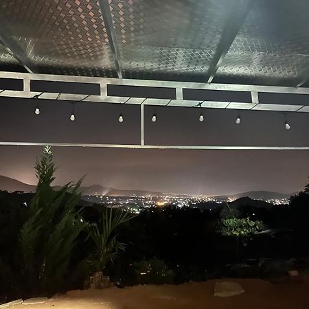Farm Co Chu Tuan Ha Bed & Breakfast Dalat Bagian luar foto